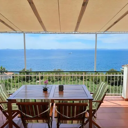 In With Sea View, Terrace, Air Conditioning, W-lan 5026-1 Murter