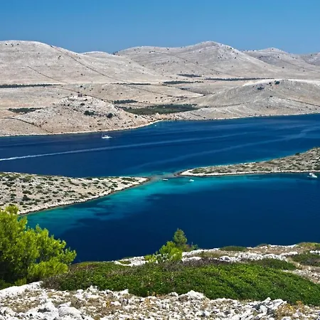 In With Sea View, Terrace, Air Conditioning, W-lan 5026-1 Apartment Murter